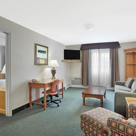 Hotel Baymont By Wyndham Essex Burlington Area Exteriér fotografie