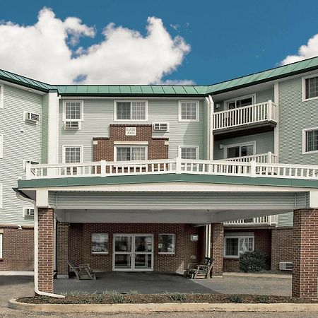 Hotel Baymont By Wyndham Essex Burlington Area Exteriér fotografie