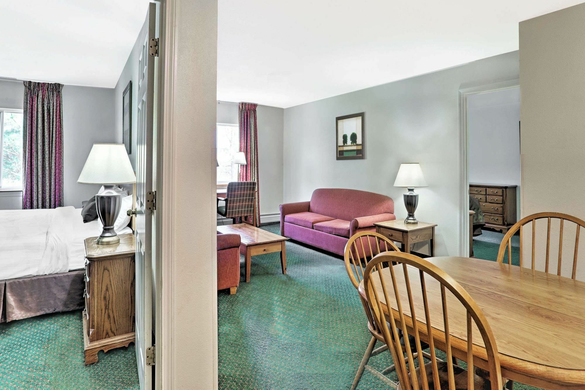 Hotel Baymont By Wyndham Essex Burlington Area Exteriér fotografie